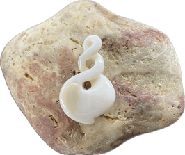 Perlmut Anhänger Maori, Schmuck Anhänger zweifach gedreht, Größe 35 x 22 mm - ohne Deko
