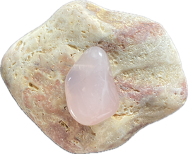 Rosenquarz hellrosa, Schmuck Anhänger mit seitlicher Bohrung, Größe 31 x 20 mm - ohne Deko