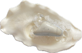 Zeolith natur, weißgrau, Trommelstein, Größe 34 x 16 mm - ohne Deko