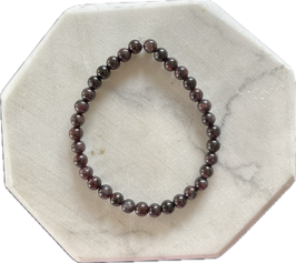 Granat, Kugelarmband, 6 mm Perlen, dunkelrot, 19 cm lang, elastisches Stretchband - ohne Deko