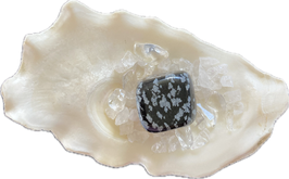 Schneeflockenobsidian, schwarz grau gemustert, Trommelstein, Größe 17 x 18 mm - ohne Deko