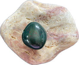 Heliotrop dunkelgrün, Schmuck Anhänger mit seitlicher Bohrung, Größe 25 x 22 x 19 mm - ohne Deko