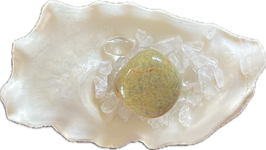 Stichtit, gelbgrün gemustert, Trommelstein, Größe 20 x 20 mm - ohne Deko