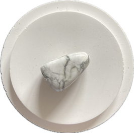 Howlith, weiß grau gemustert, Trommelstein, Größe 24 x 15 mm - ohne Deko