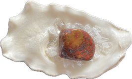 Konglomerat Jaspis, braun rot weiß gemustert, Trommelstein, Größe 27 x 21 mm - ohne Deko