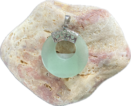 Aventurin hellgrün, Schmuck Anhänger Donut,  mit silberfarbigem Schmuckteil und Öse, Größe 40 x 28 mm -  ohne Deko