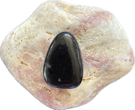Schungit schwarz, Schmuck Anhänger mit seitlicher Bohrung, Größe 31 x 21 mm - ohne Deko