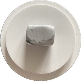 Howlith, weiß grau gemustert, Trommelstein, Größe 22 x 15 mm - ohne Deko