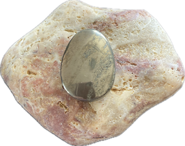 Pyrit goldfarbig glänzend, Schmuck Anhänger mit seitlicher Bohrung, Größe 30 x 21 mm - ohne Deko