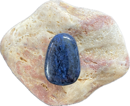 Dumortierit dunkelblau schwarz gemustert, Schmuck Anhänger mit seitlicher Bohrung, Größe 30 x 20 mm - ohne Deko