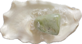 Jade, grünweiß gemustert, Trommelstein, Größe 29 x 22 mm - ohne Deko