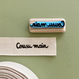 Tampon étiquette "Cousu main"