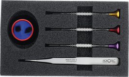 Horotec MSA 98.017 - Tool Kit Premium - 3 Cacciaviti in Acciaio con Cuscinetti, 1 Lente in Alluminio Anodizzato 2,5X, 1 Pinzetta Premium n.2 con Mousse - Swiss Made