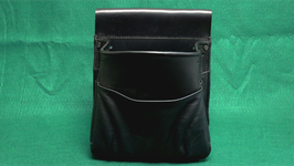本革製 マジシャン専用ポーチ（パウチャーポーチ）/ POACHER POUCH by The Ambitious Card