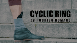 CYCLIC RING / サイクリック リング（靴下への指輪飛行）
