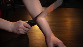Knife Through Arm / ナイフ スルー アーム