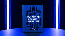 【洋書】Evidence of a Well Spent Life by Helge Thun（客サインの複製）