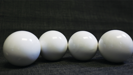 Wooden Billiard Balls (Classic Collections) / 木製 ビリヤード ボール（クラシック コレクション）【白】