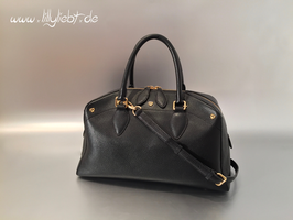 MCM First Lady Boston Bag Medium in Schwarz/Gold