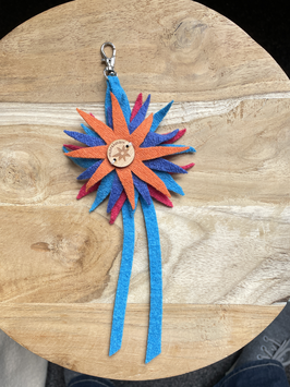 Walkblume HappyColour  klein Modell Hänger mit Karabiner Farbe 19