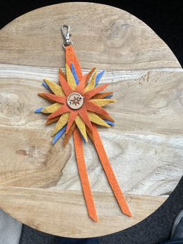 Walkblume HappyColour  klein Modell Hänger mit Karabiner Farbe 15