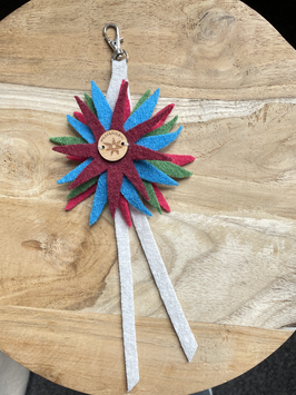 Walkblume HappyColour  klein Modell Hänger mit Karabiner Farbe 18