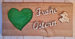Unikat! Altholzbrett mit grünem Epoxidharzherz und "Frohe Ostern!" mit Osterhase