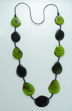 Tagua-Kette "Patricia" grün/ Tagua Necklace "Patricia"  green