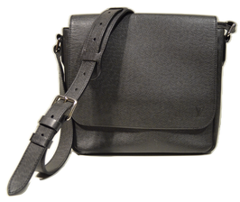 LOUIS VUITTON Roman PM Messenger