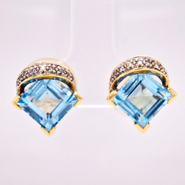 Ohrstecker 750er Gold · Blautopas & Brillanten