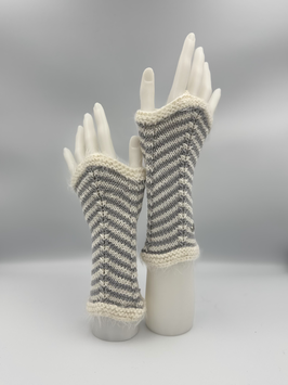 Pina  (Mittelfinger-Schlaufe)