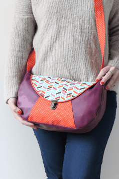 Sac besace violet orange