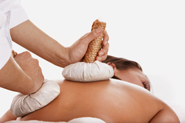 Thai Kräuterstempel-Massage