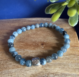"Intuition"–Armband Kyanit