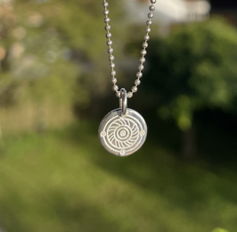 Kleine "Energy of MU" mit Wunsch-Kette