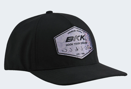 BKK- Performance Hat Logo Bianco