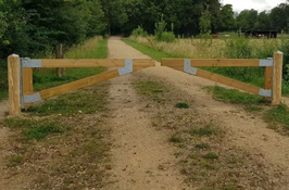 BARRIÈRE PIVOTANTE DOUBLE - BOIS CAMPAGNARDE