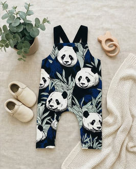 Latzhose 'Pandas'