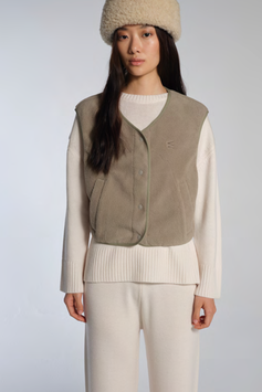 Belva Fleece Vest Pale Olive | Embassy of Bricks and Logs | 119.-€