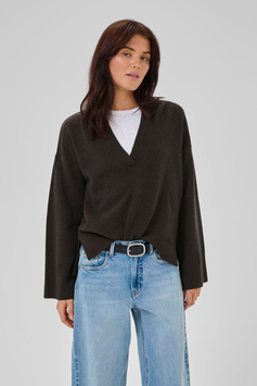 Huxi V-Neck Pullover Brown Black | My Essential Wardrobe | 129,95€