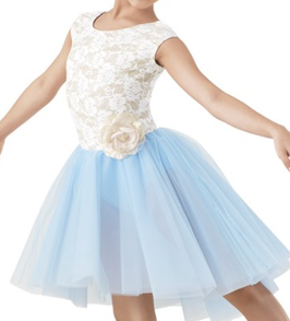 Robe haut ivoire, tulle bleu ciel