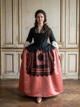 Herrlich filigrane Schürze aus Tüll und exquisiter Tüllspitze