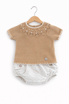VISI Babyset in Beige mit Strickoberteil und weißer Bloomer Nr.OJS26/16