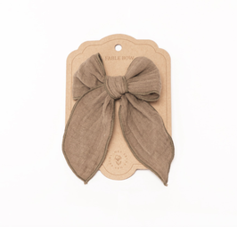 MRS ERTHA pince à cheveux fable bow clip / olive