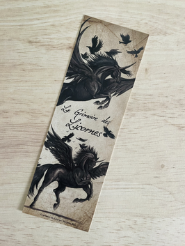 marque page licorne noire ailée "le grimoire des licornes"