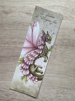 marque page "le grimoire des dragons fées" dragon rose