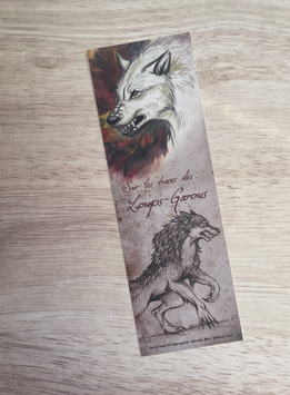marque page loup rouge "sur les traces des loups-garous"