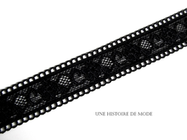 1 mètre de dentelle noire stretch à fleurs et festonnée - 24 mm  - D33