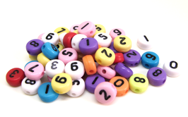 50 Perles chiffres colorées  - 7 mm  - P6