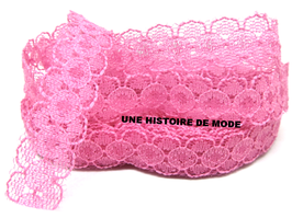 1 mètre de dentelle rose 15 mm de largeur - D123